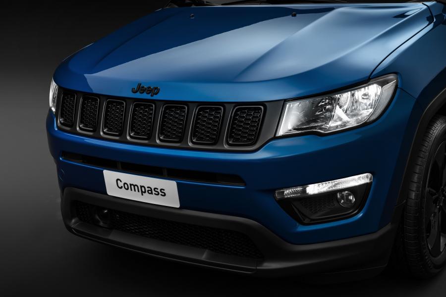 Детали экстерьера Jeep Compass Night Eagle (MP) 2018 года  (WW) (фото 14 из 16)